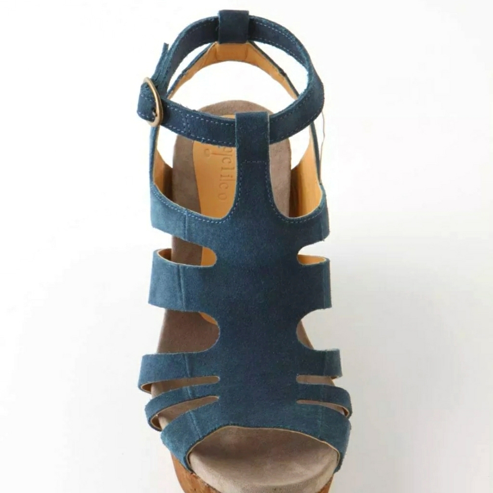 Coccoli sandals